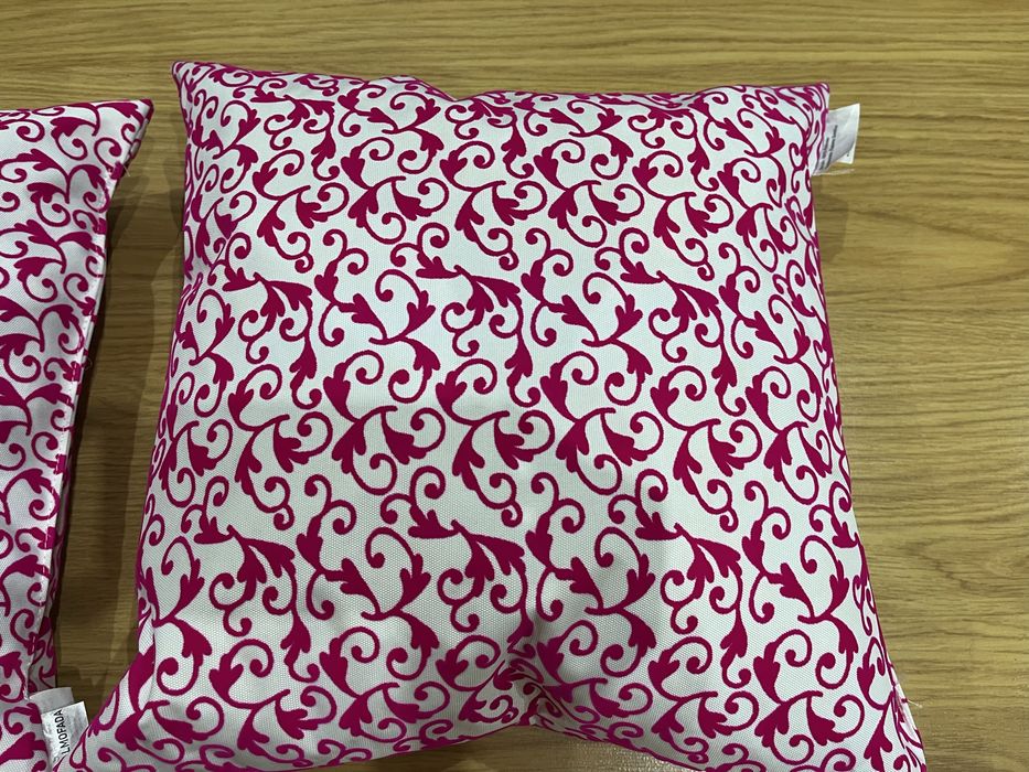 Almofadas de decoração (duas)