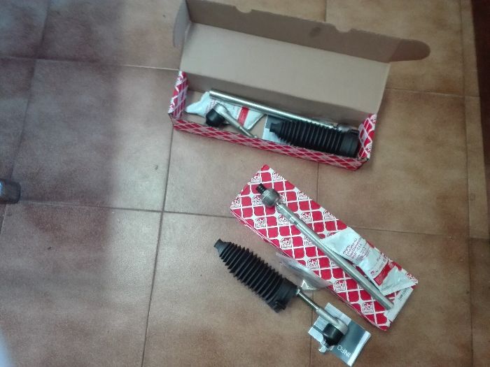 Vendo 2 Kit Barra de direcção Novos Citroen C4