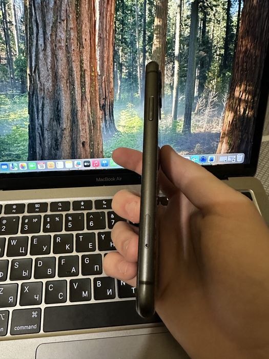 iPhone 11 на 64 гб