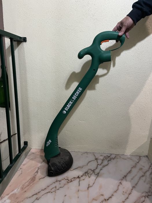 Aparador de relva Black and decker