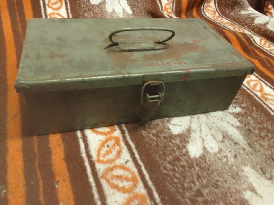 Skrzynka metalowa PRL