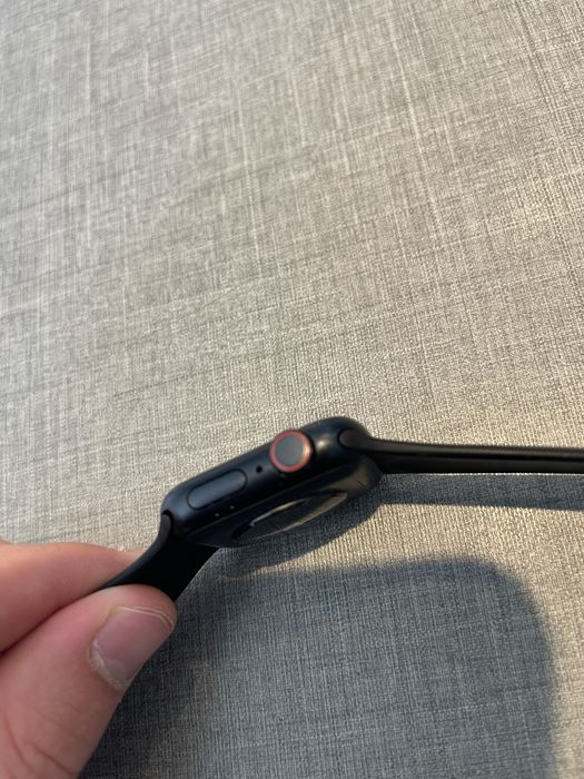 Apple Watch SE  40 mm (GPS + Cellular) 2 generacji