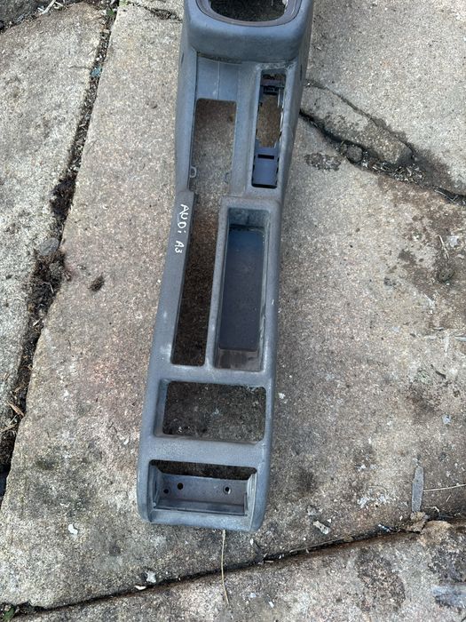 Consola central audi a3 8l