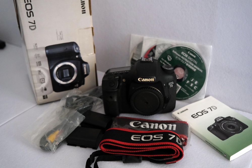 Máquina Canon corpo EOS 7D