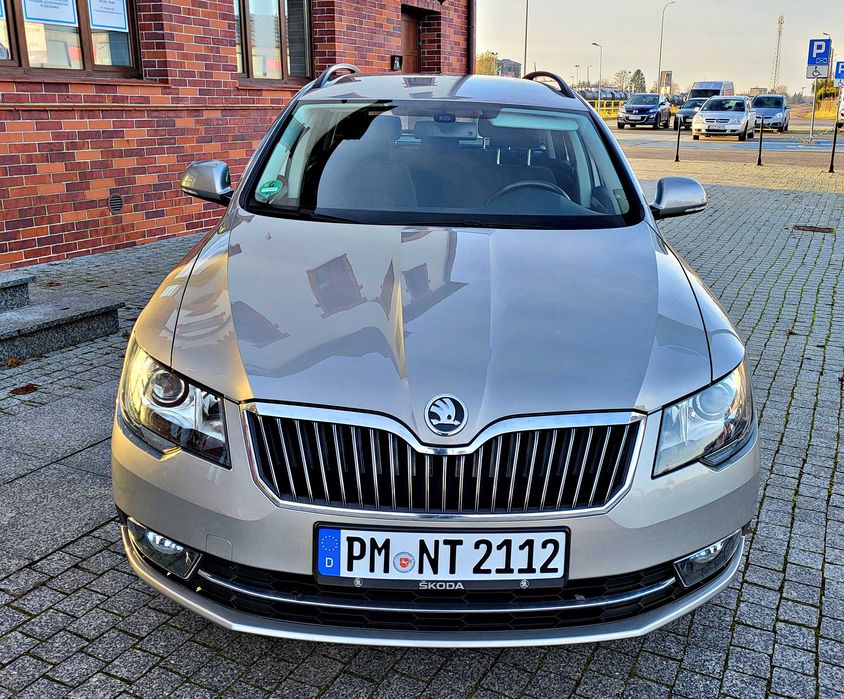 Nówka Skoda SuperB LIFT Alu LED XENON 1 Właściciel Webasto.