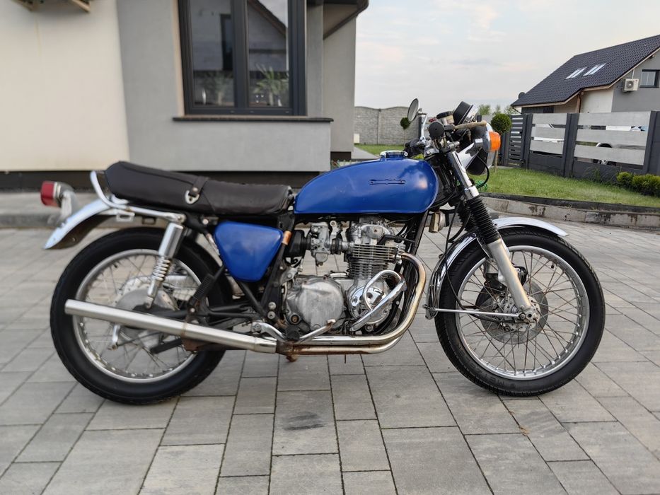 Honda CB550 F 1976 żółte tablice