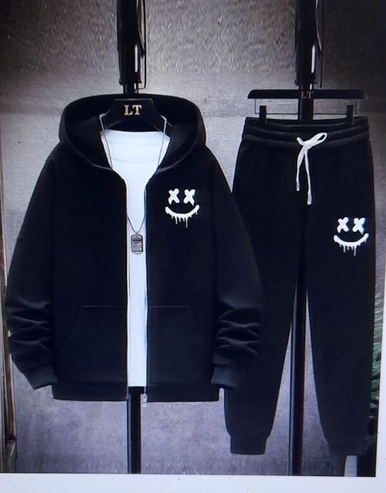 РАСПРОДАЖА Ого-го какой размер новый,тёплый спортивный костюм батал6XL