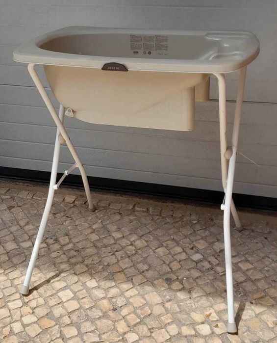 Banheira Jané para bebé com suporte