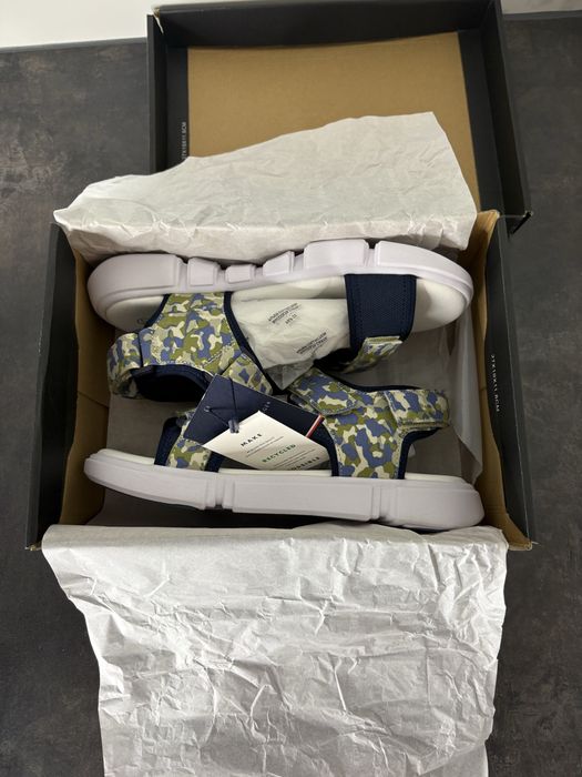 Sandały  tommy hilfiger biale rozmiar 37