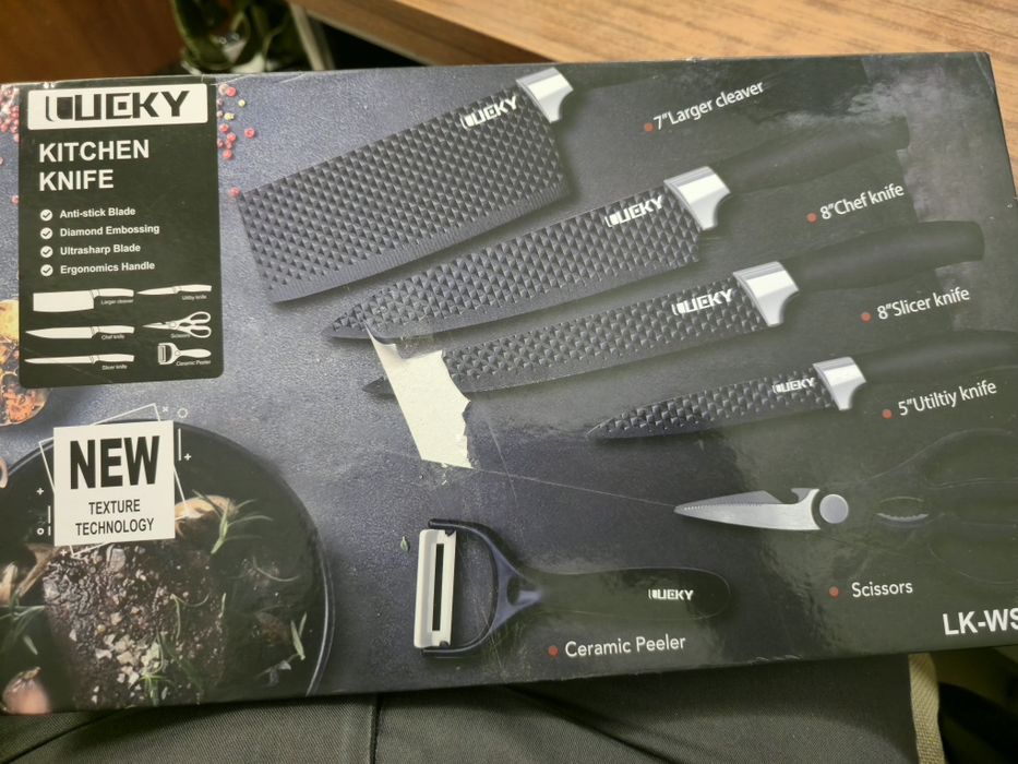 Conjunto de Facas de Cozinha Profissional UEKY (6 Peças) – Novo na Caixa