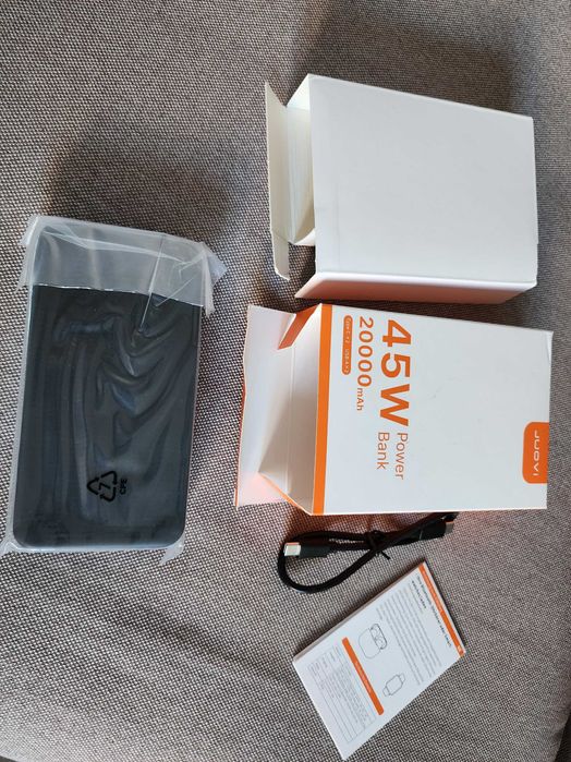 J2621 PowerBank 20000mAh 45W PD 3.0 QC 4.0 Fast Charging Нова