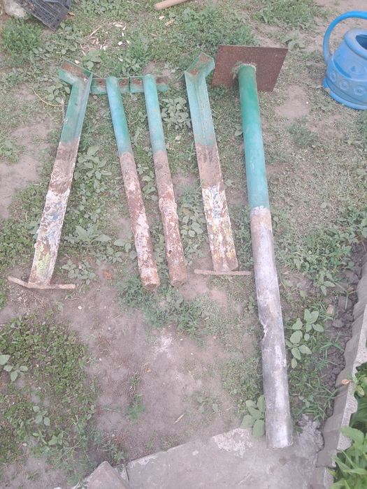 Стол металлический