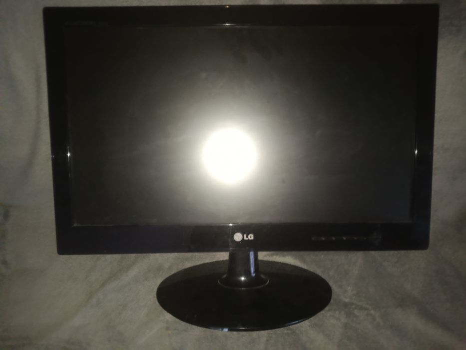 Monitor LG Flatron 22 cale