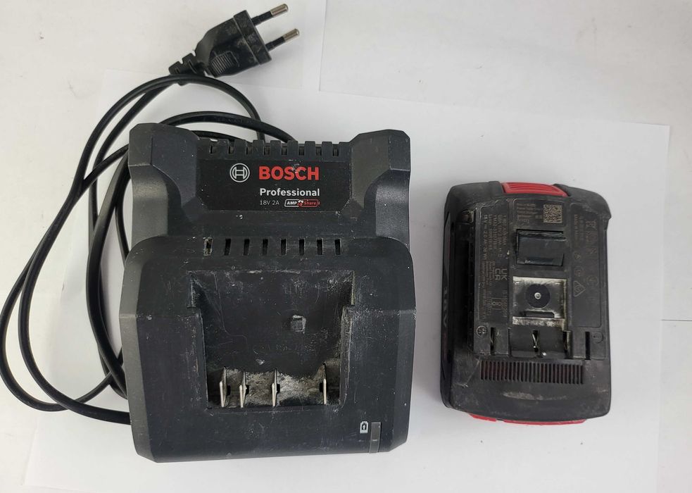 Ładowarka Bosch Gal 18v-20 + aku 2ah 18v