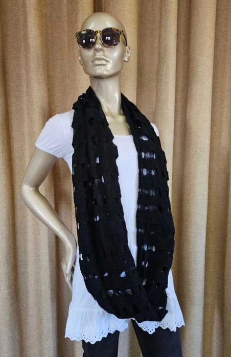 Cachecol Preto, 2€