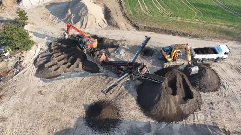 Materiały sypkie piasek ziemia kamień żwir