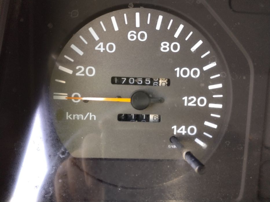 Nissan Cabstar E 110 6 lugares