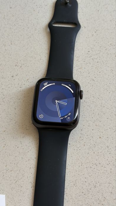 Apple Watch SE (GPS + Cellular) 44mm