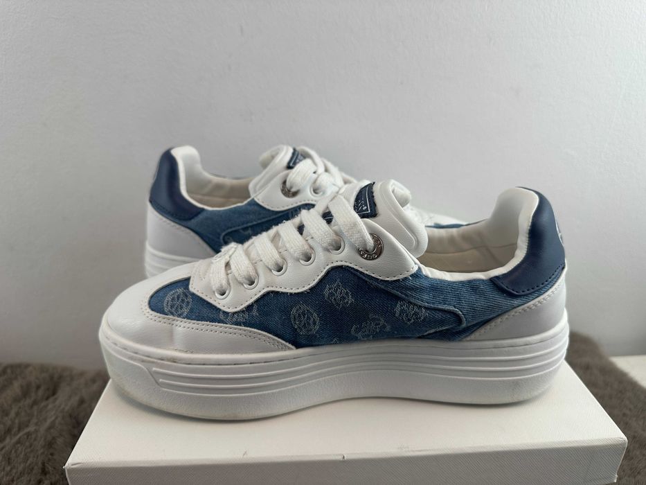 Guess buty damskie sneakersy białe 38