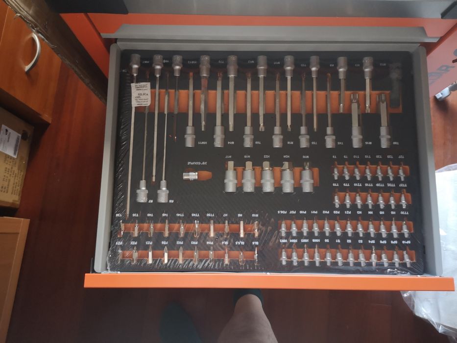 Vendo ou troco Caixa ferramentas