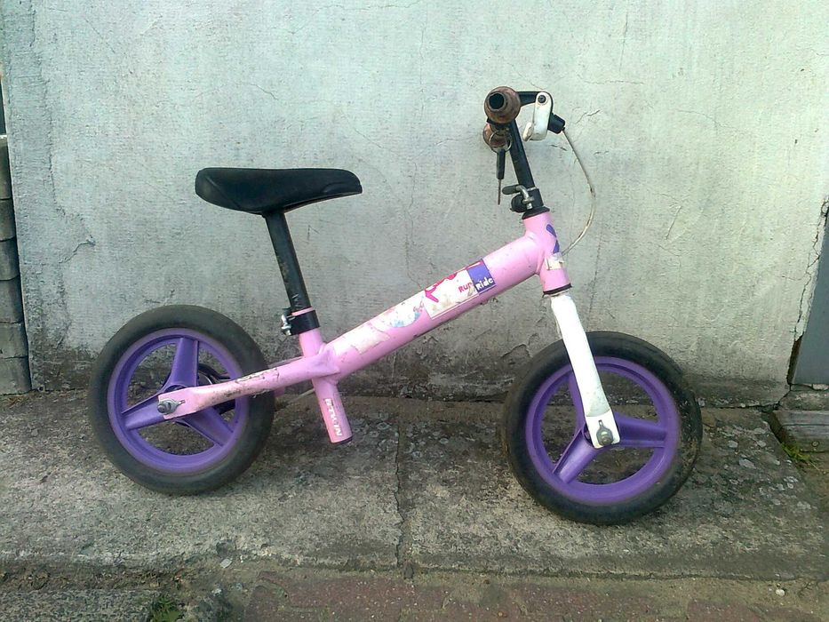 Rowerek biegowy dla dziewczynki