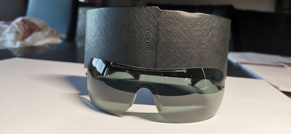 Oculos de sol ( Prada)