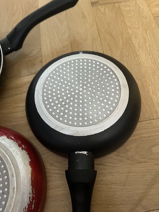 Patelnie  Russell hobbs