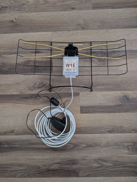 Antena DVB-T2 Davbol W1E