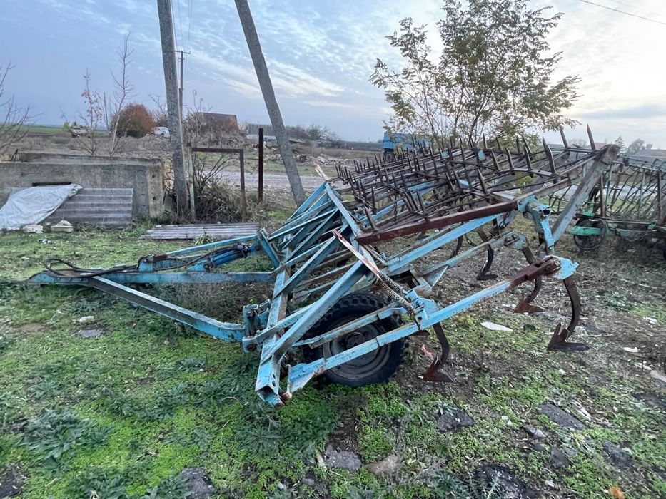 Продам культіватор КПС4.2