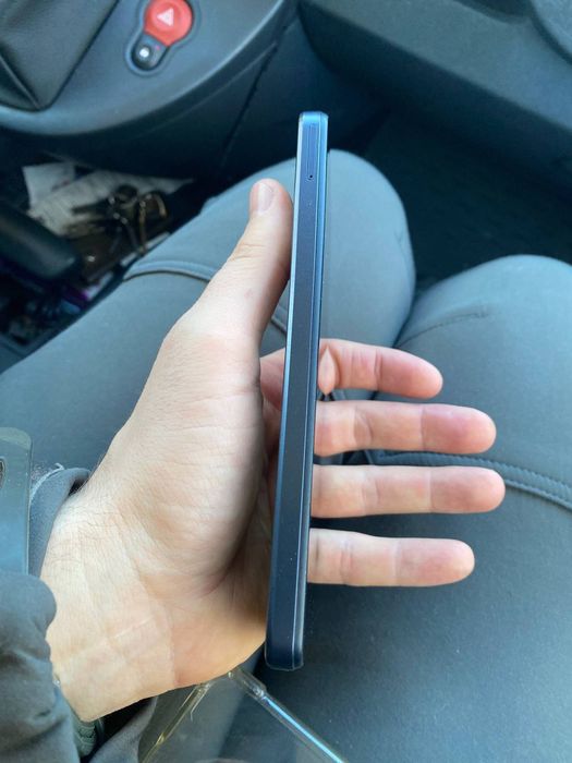 Майже новий OUKITEL C36 24GB+ 256GB