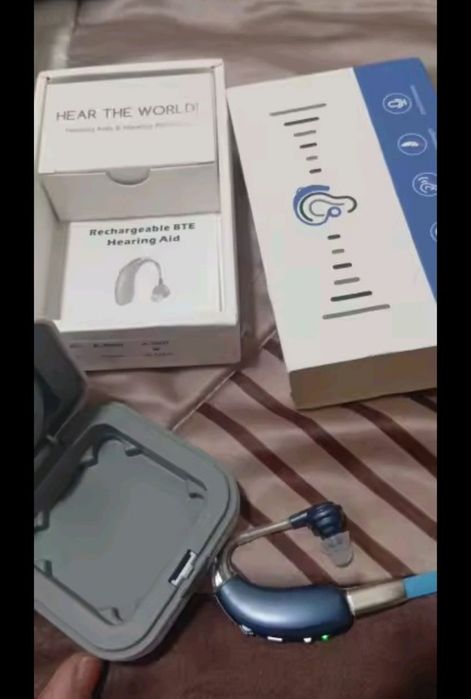 Слуховой аппарат.  Комплект из 2 шт.Высокая цифровая чувствительность.