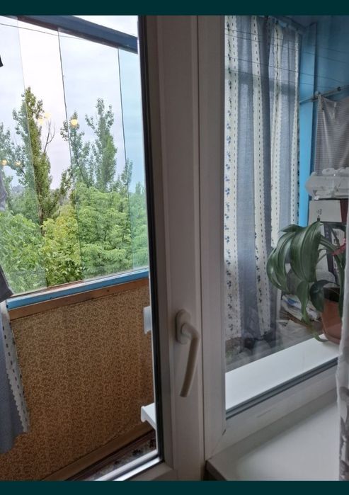 Срочно! Продаётся 2-х комнатная квартира на микрорайоне Солнечный.