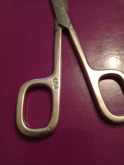 Srebrzone nożyczki chirurgiczne proste tępo-tępe Pfeilring Solingen