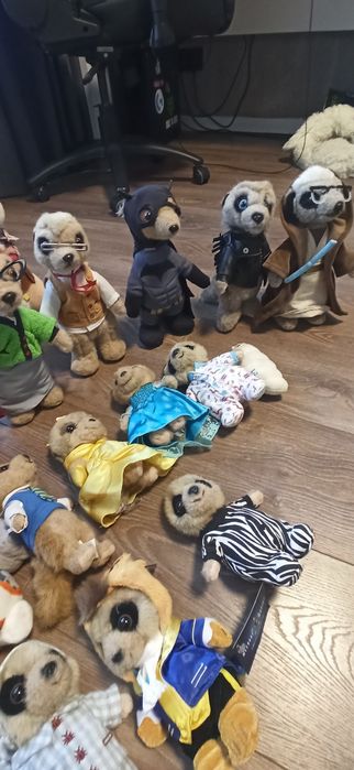 Семейство сурикаты, игрушка сурикат