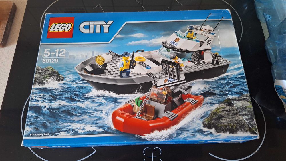 60129 Lego City Policyjna Łódź Patrolowa