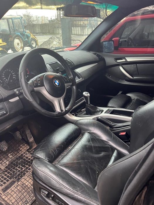 Продам БМВ Х5 Е53