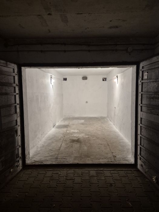 Garaz murowany Rodakowskiego - Widok 2