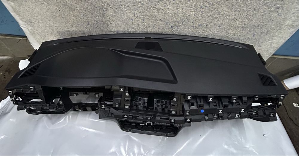 Торпедо Панель Airbag Vw Taos Таос США (21-24) USA 2GJ857003CFLG