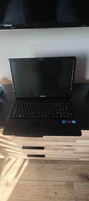 Laptop Samsung NP35037C
