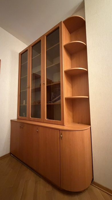 Продам       шкаф
