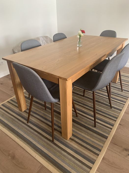 Mesa de refeições de madeira maciça (carvalho) para 6 pessoas