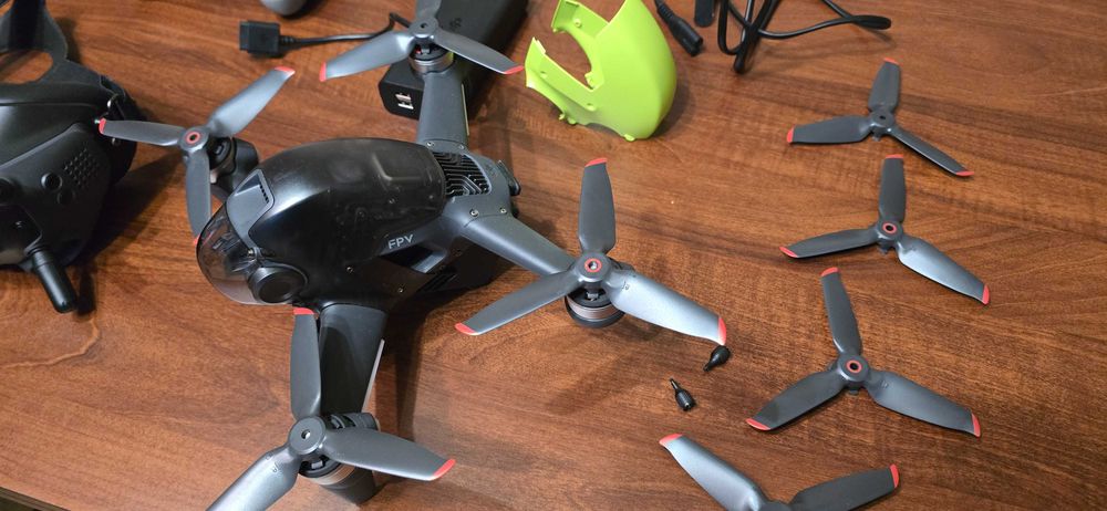 【残り一点】DJI FPV COMBO フルセット【最終値下げ】 DJI FPVを購入 - DJIストア