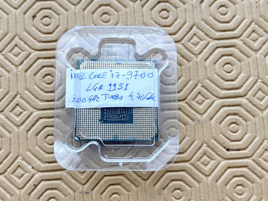 Intel Core i7-9700 Processor (9th Generation)477795299948636162