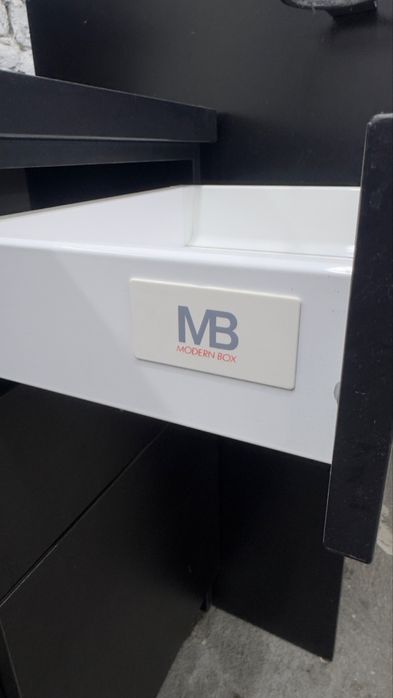 Konsoleta Ayala Barber Davos Black