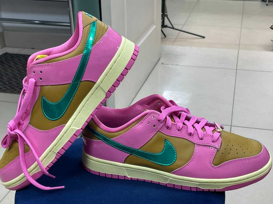 Женские кроссовки 43р Nike Dunk Low QS Parris Goebel FN2721-600
