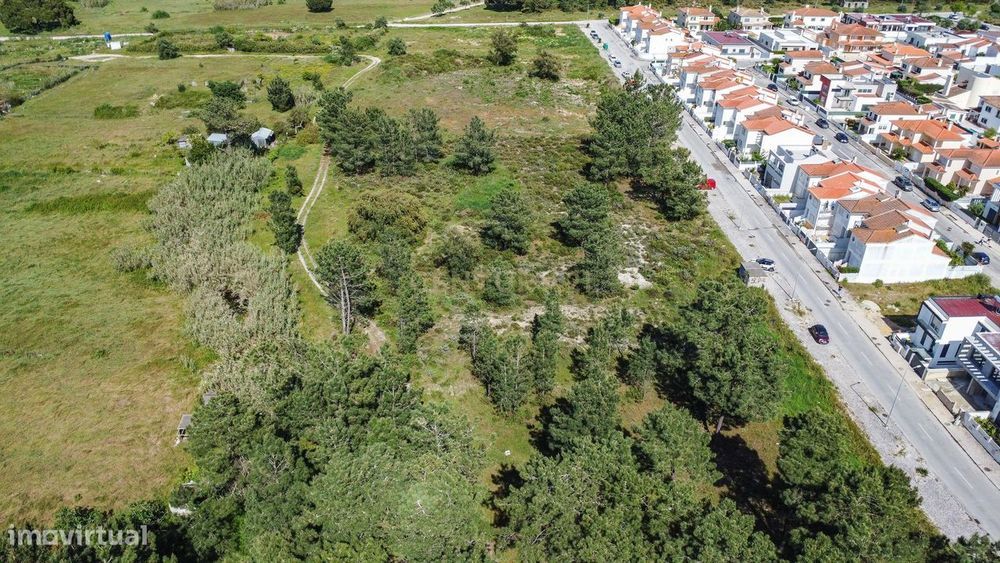 Terreno em Setúbal: Espaço Ideal para o Seu Projeto dos Sonhos
