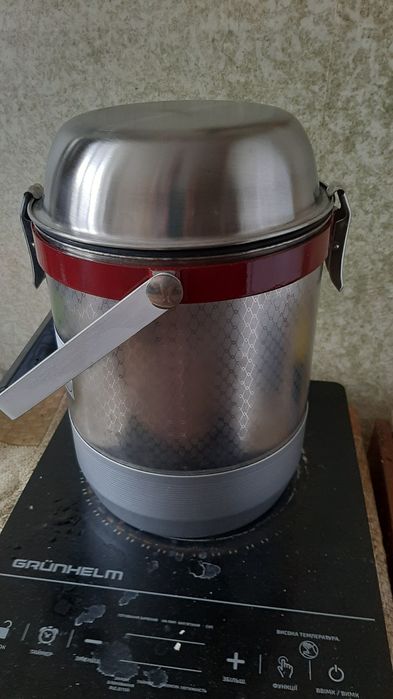 Новый советский термос ТемеТ на 4 литра.