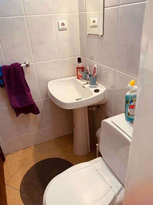 Alugo quarto de casal