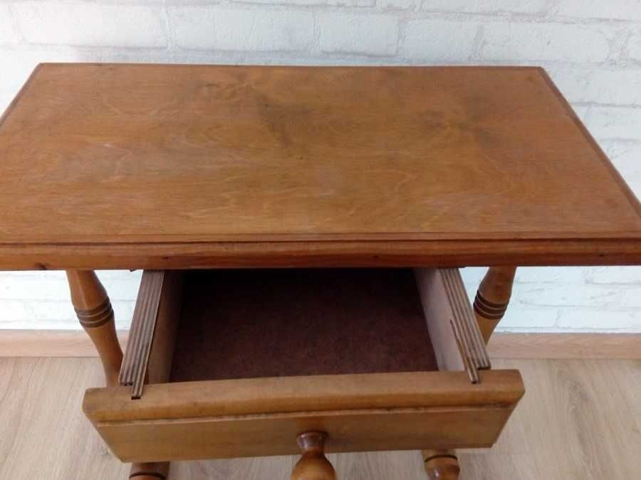 Toaletka PRL stolik pod lustro