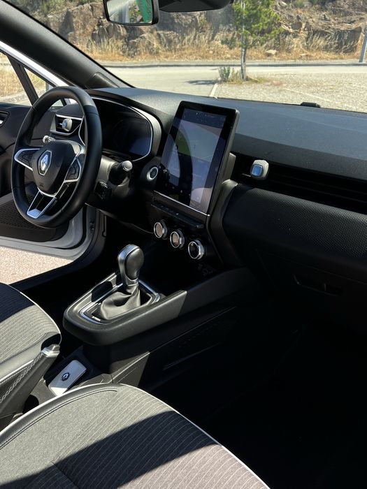 Renault clio E-Tech hybrid 1.6